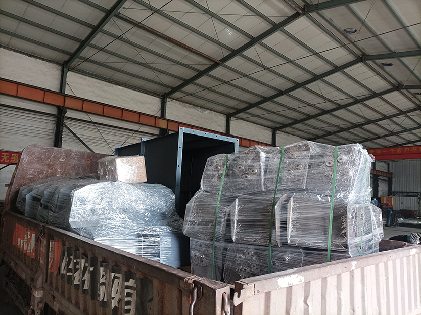 料斗NE100、链条、箱体发货