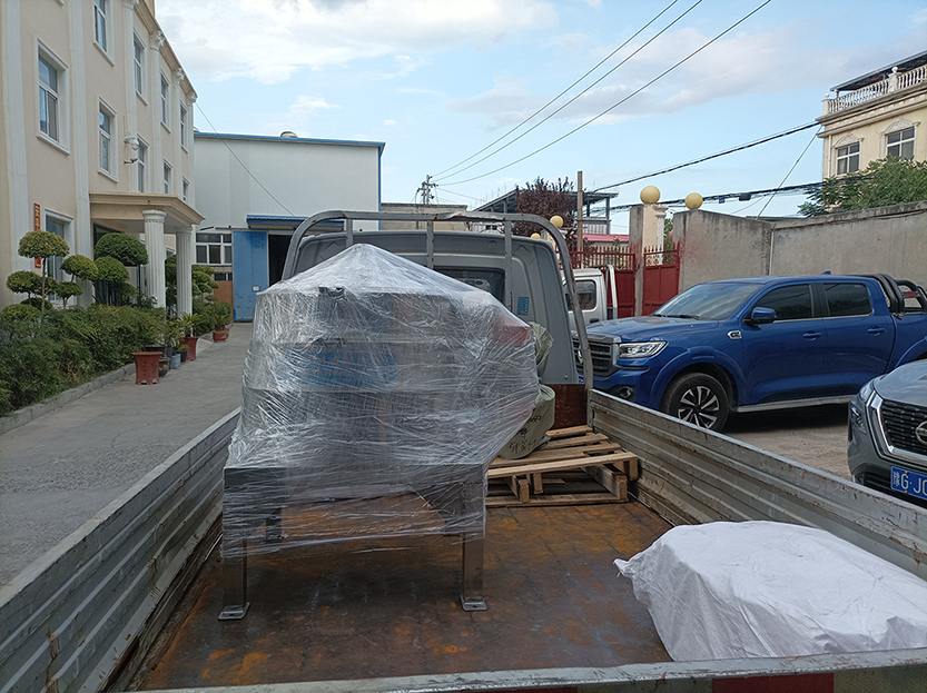 带支架的旋振筛发货