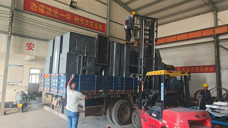 客户定制大型斗提设备发货