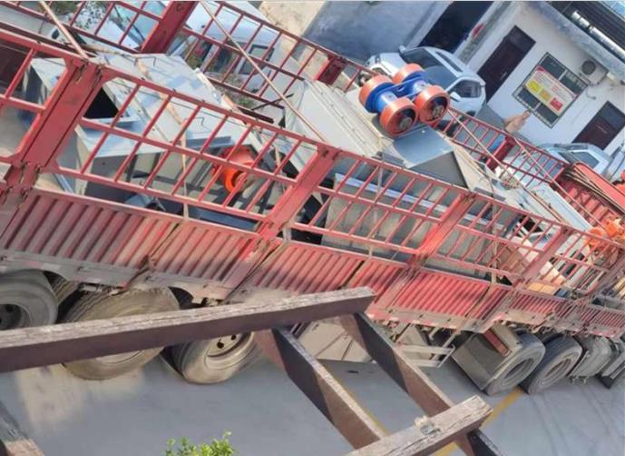 客户定制大型脱水筛