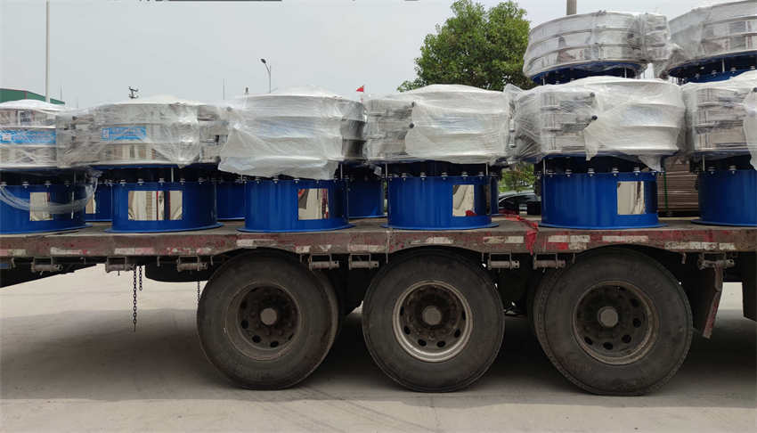 福建某公司订购的康振机械振动筛30台用于化工行业,于昨天由专车发出,预计三天后到达,请注意查收,