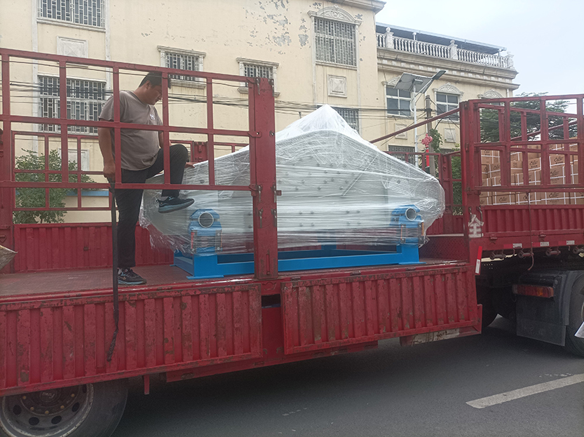 1530型脱水筛发货