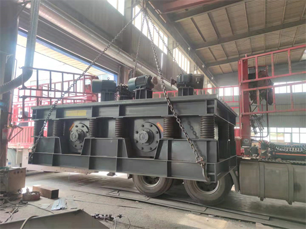 广东的谭经理订购的康振机械振动筛于昨天由德邦物流发出,