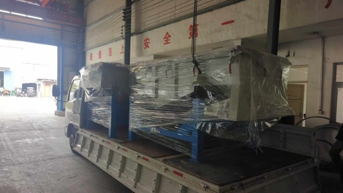 客户定制直线筛 发货